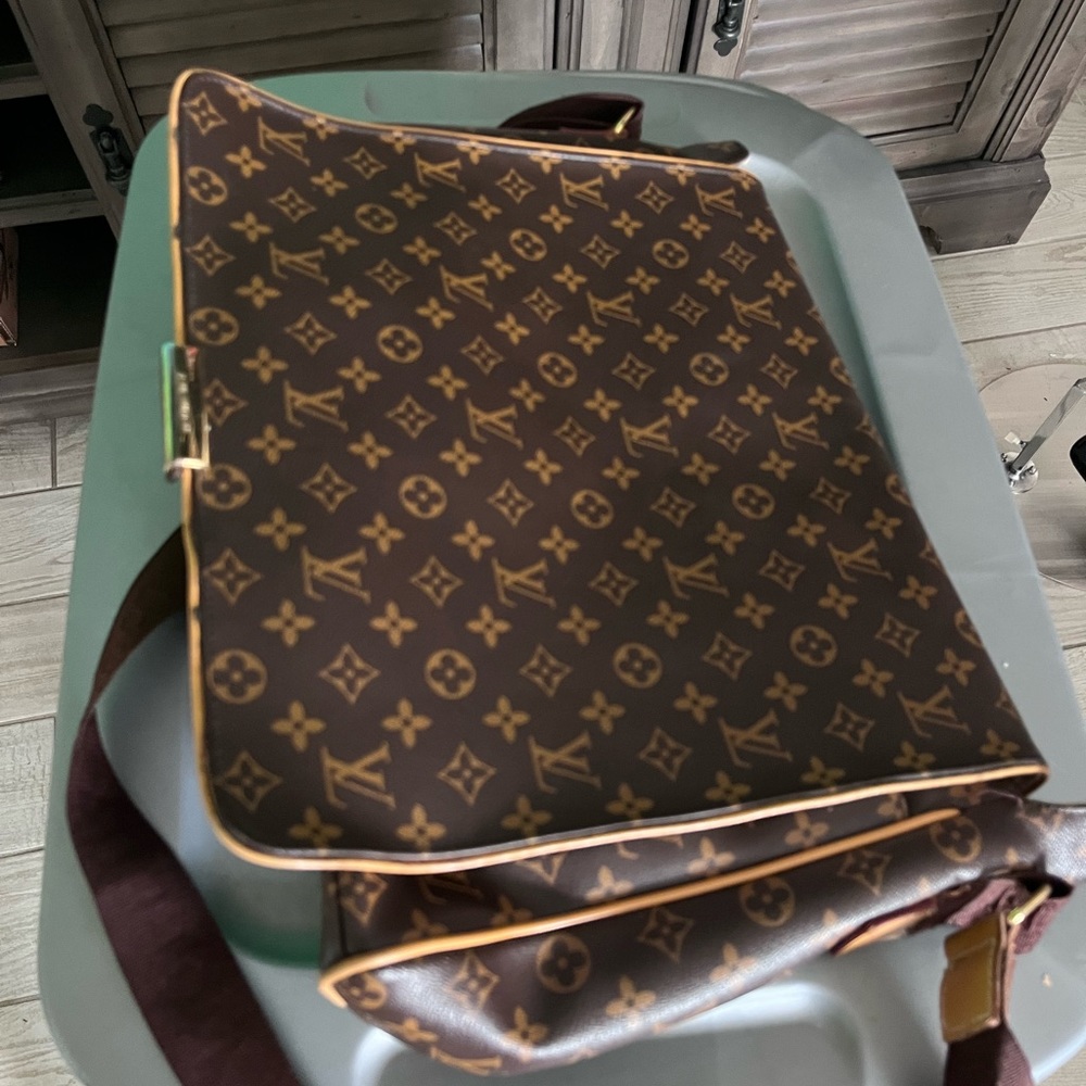 Louis Vuitton Messenger bag unisex - Picture 2 of 12